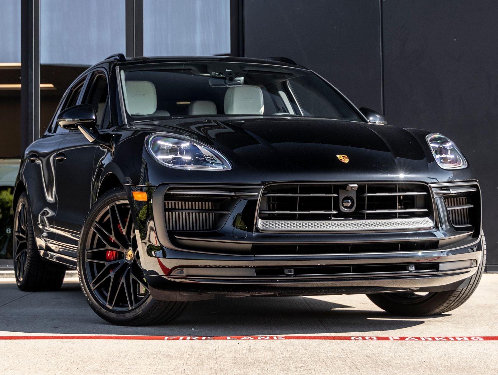 2025 Porsche Macan Macan GTS