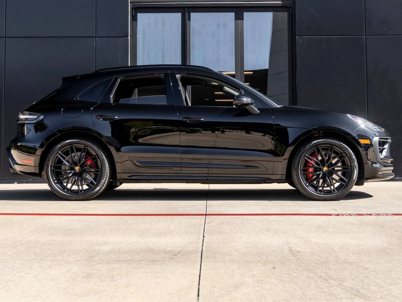 2025 Porsche Macan Macan GTS