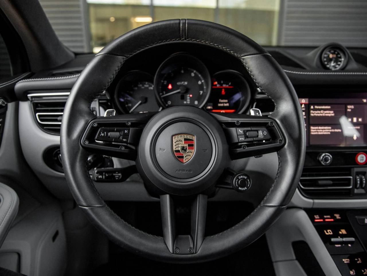 2025 Porsche Macan Macan GTS