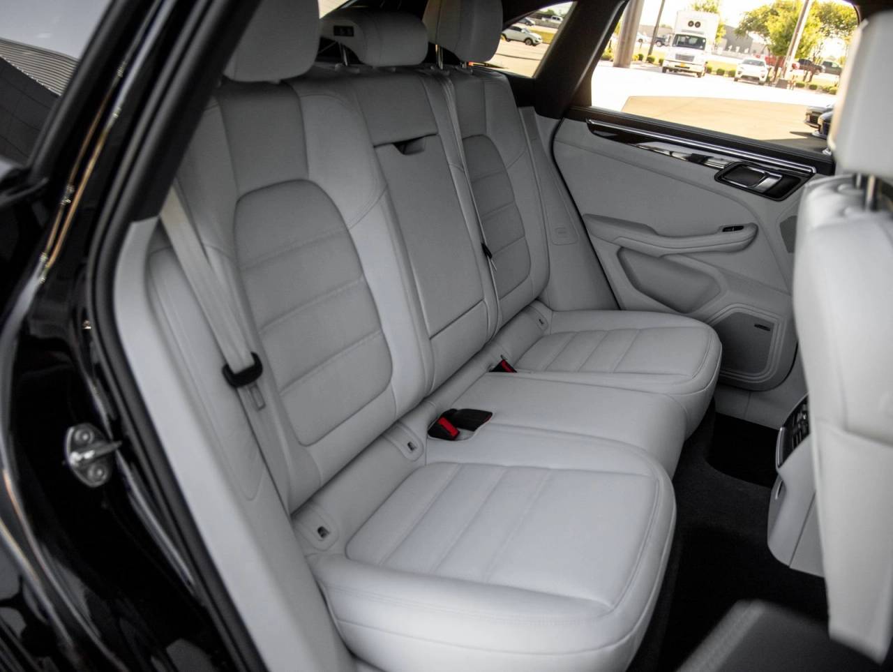 2025 Porsche Macan Macan GTS