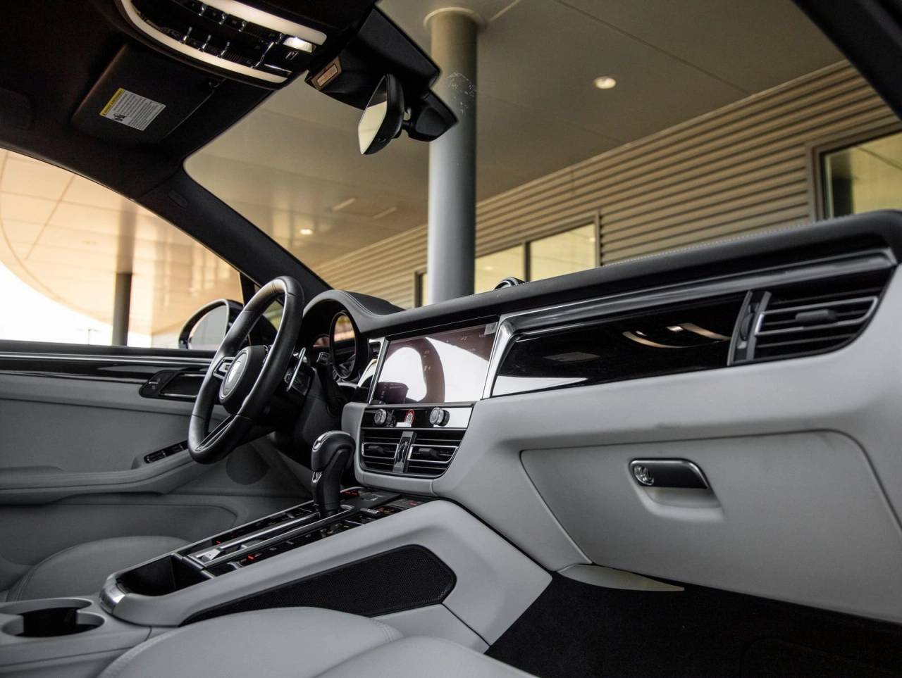 2025 Porsche Macan Macan GTS