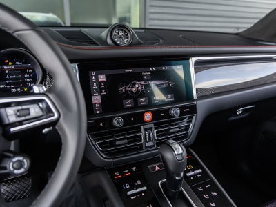 2026 Porsche Macan Macan GTS
