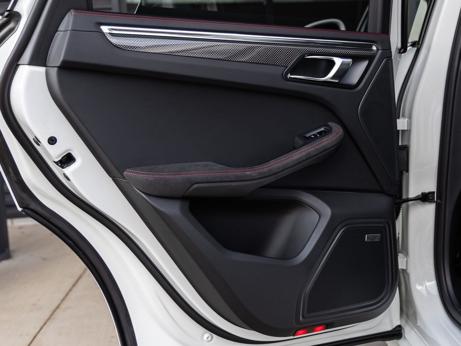 2026 Porsche Macan Macan GTS