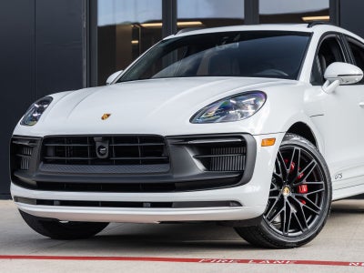 2026 Porsche Macan Macan GTS