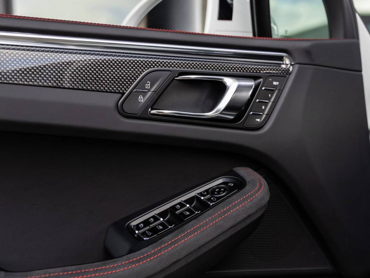 2026 Porsche Macan Macan GTS