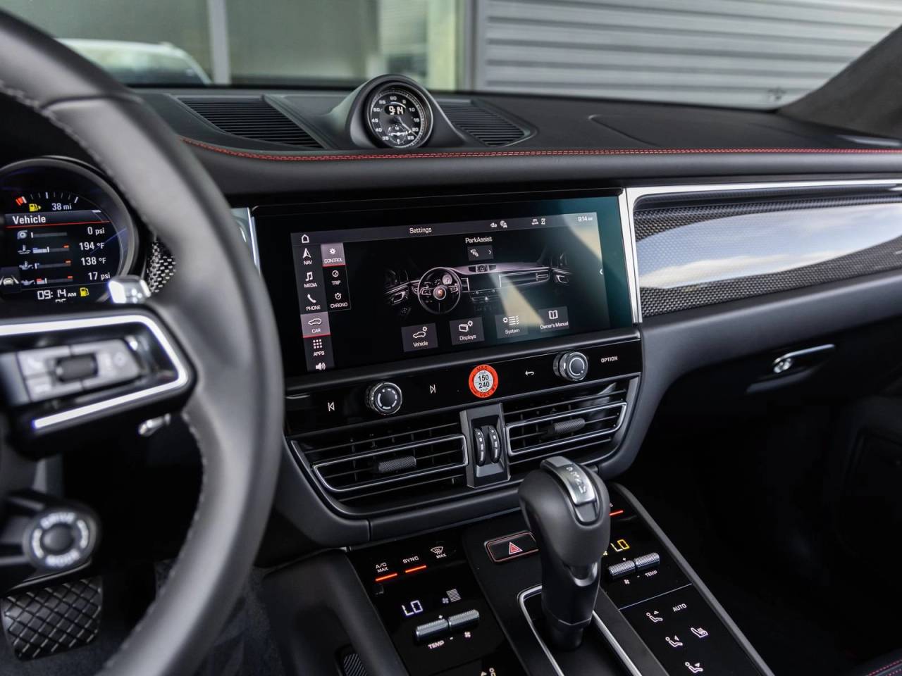 2026 Porsche Macan Macan GTS
