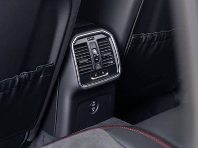2026 Porsche Macan Macan GTS