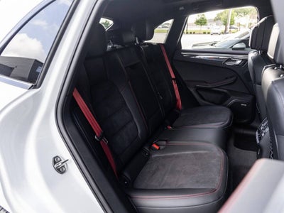 2026 Porsche Macan Macan GTS