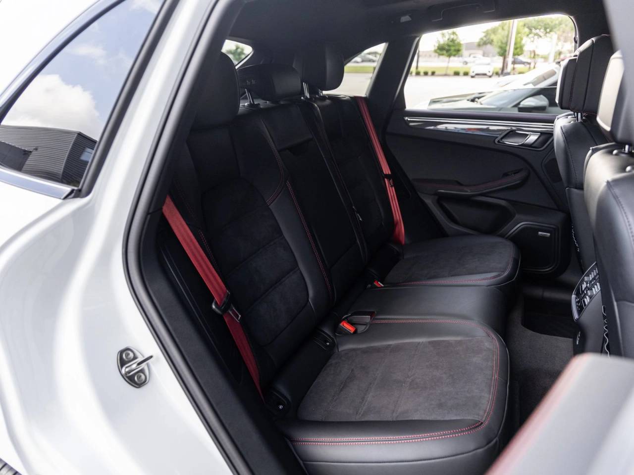 2026 Porsche Macan Macan GTS
