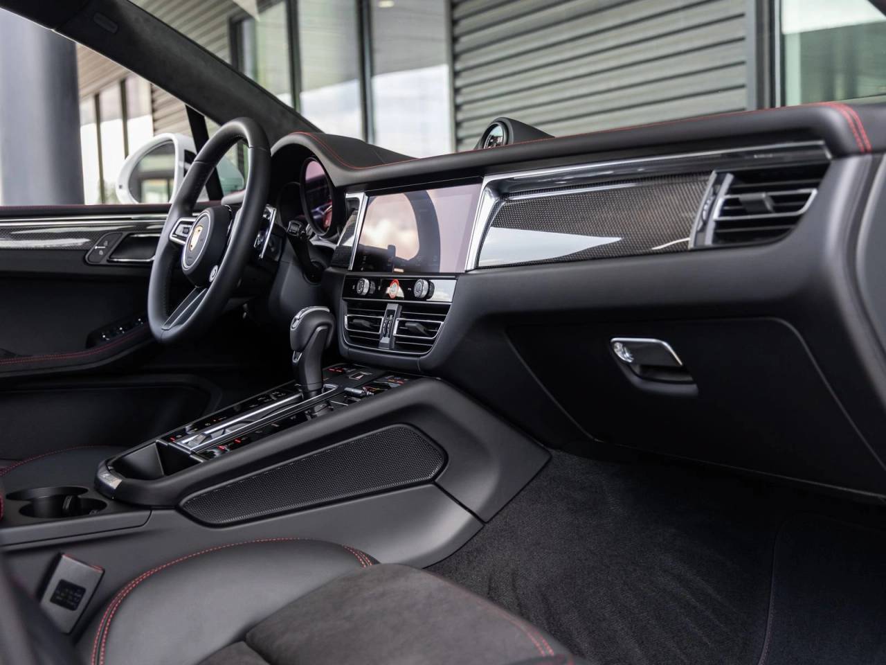 2026 Porsche Macan Macan GTS