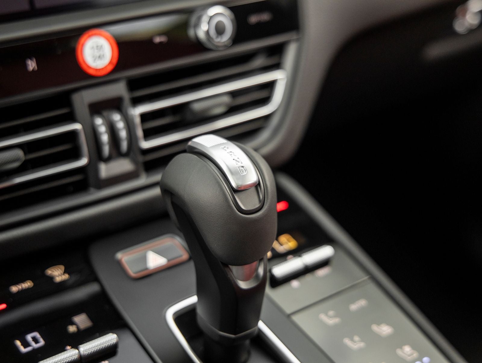 2026 Porsche Macan Macan GTS