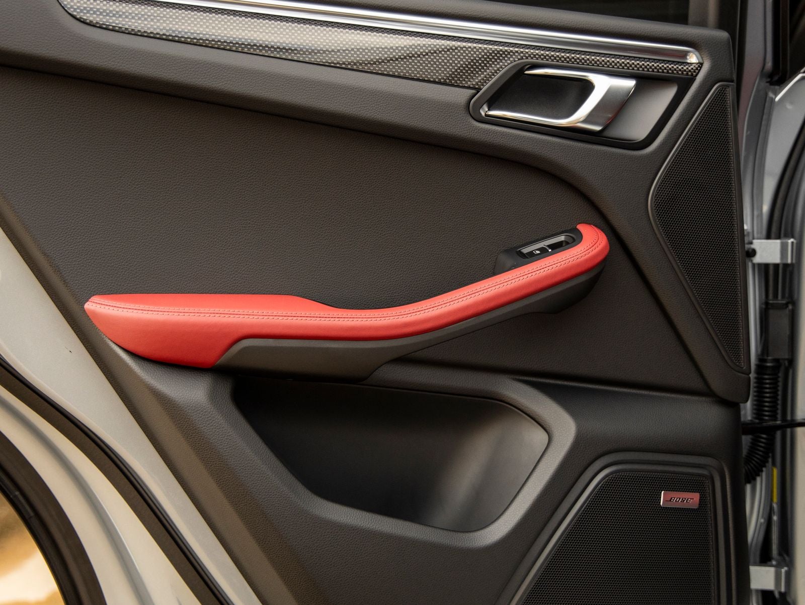 2026 Porsche Macan Macan GTS