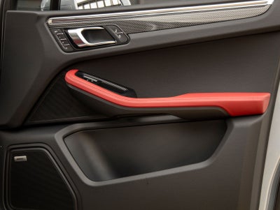 2026 Porsche Macan Macan GTS