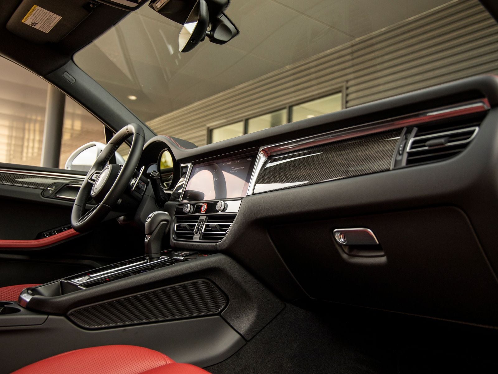 2026 Porsche Macan Macan GTS
