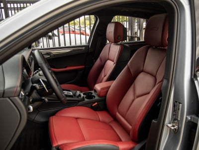 2026 Porsche Macan Macan GTS