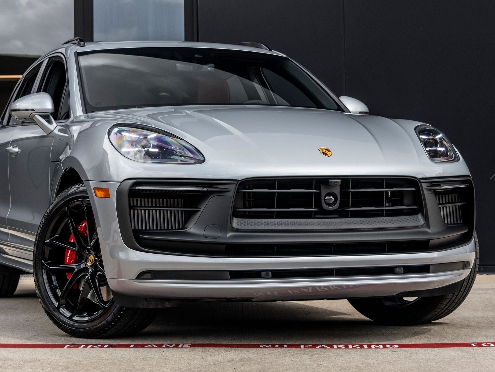 2026 Porsche Macan Macan GTS
