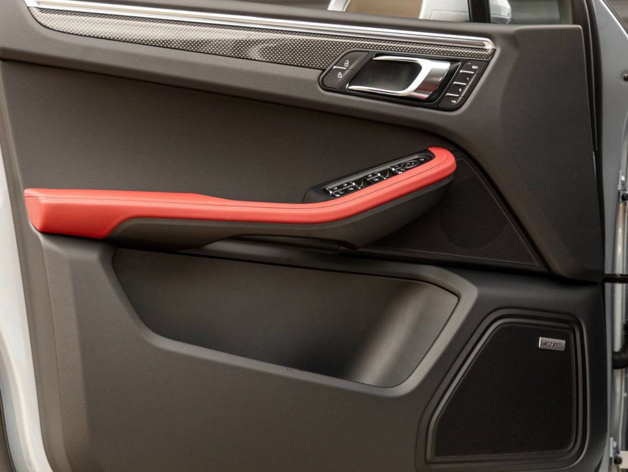 2026 Porsche Macan Macan GTS