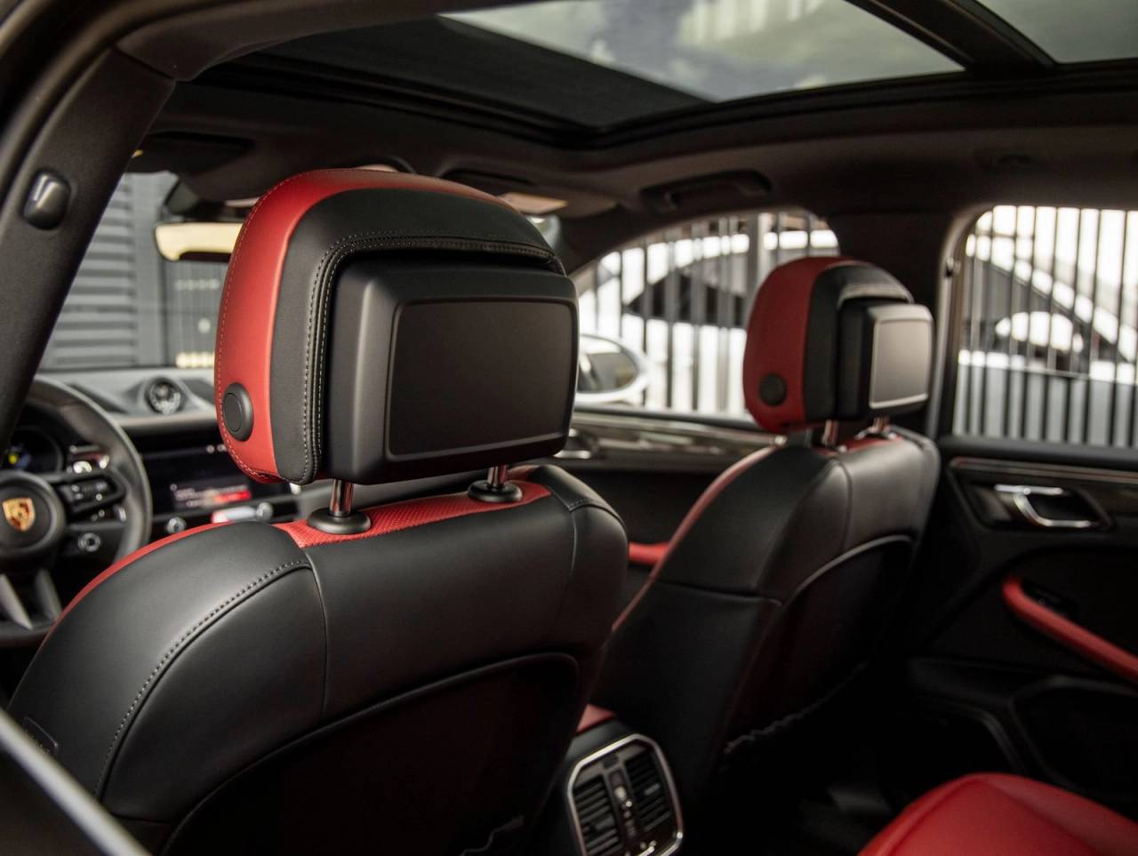 2026 Porsche Macan Macan GTS