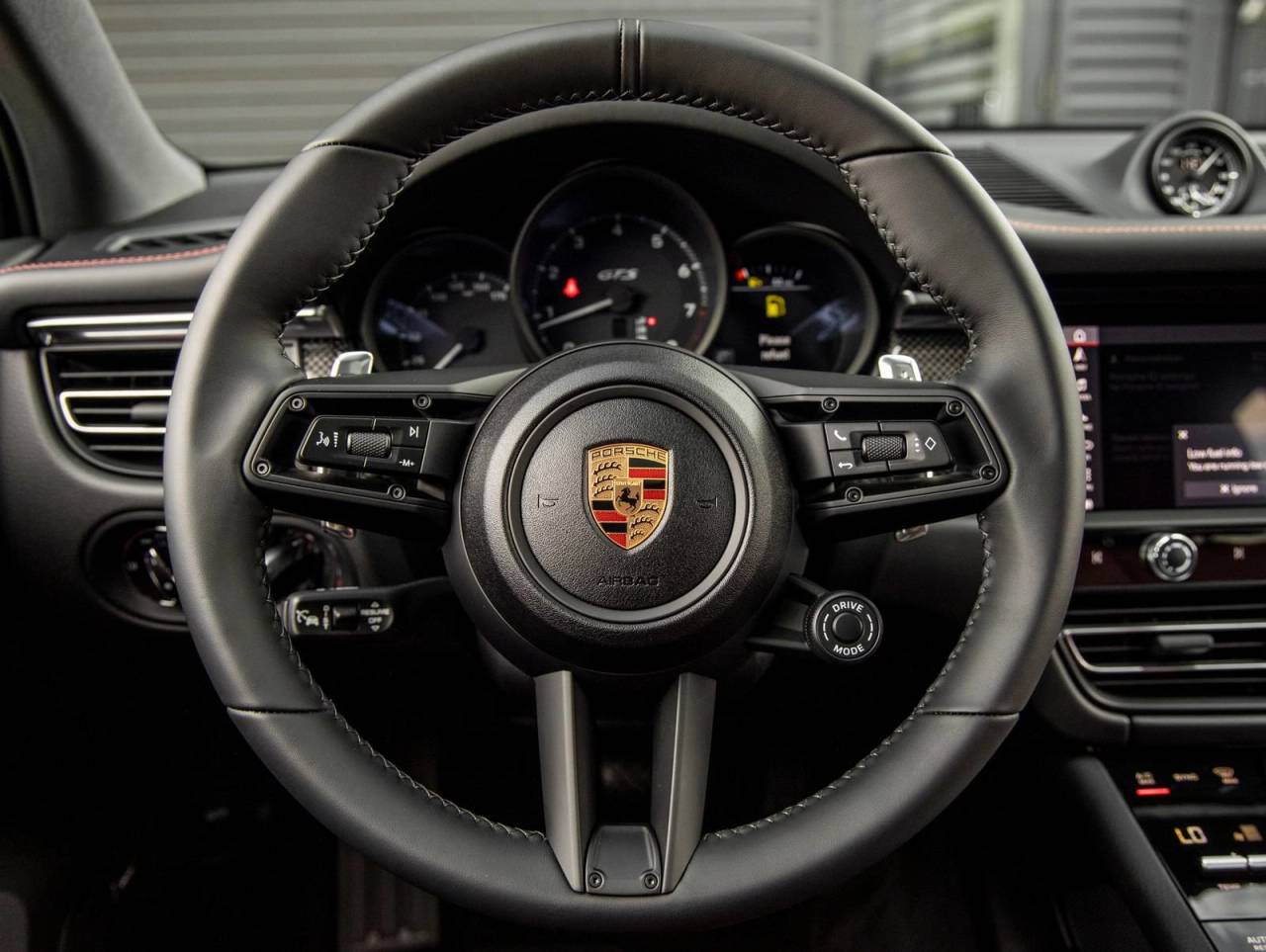 2026 Porsche Macan Macan GTS