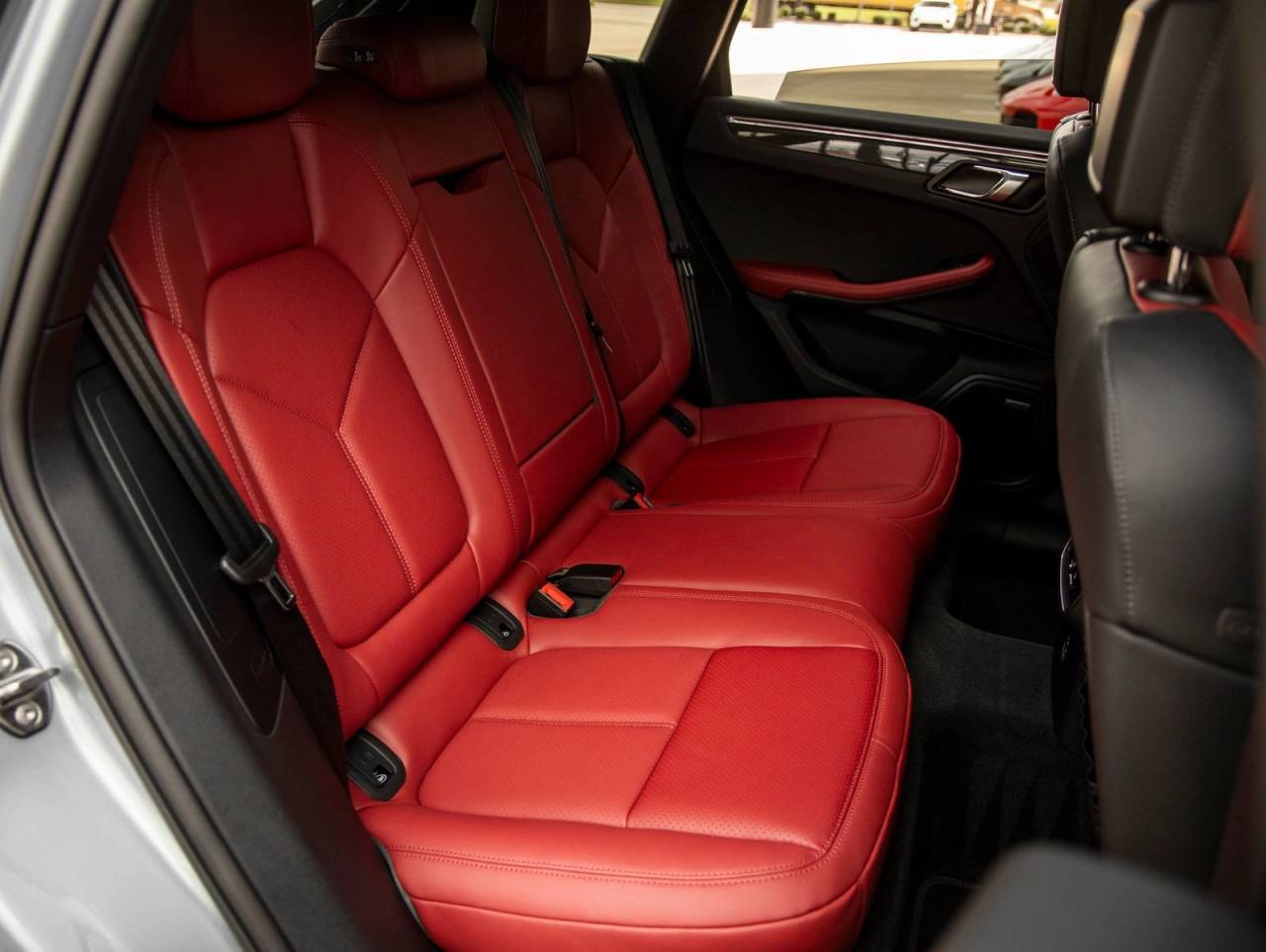 2026 Porsche Macan Macan GTS