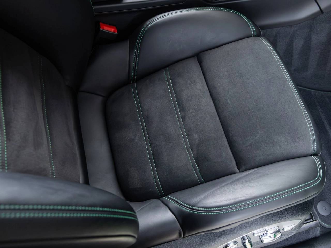 2023 Porsche Macan GTS