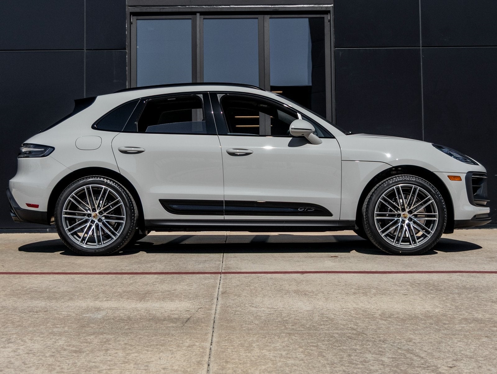 2026 Porsche Macan Macan GTS