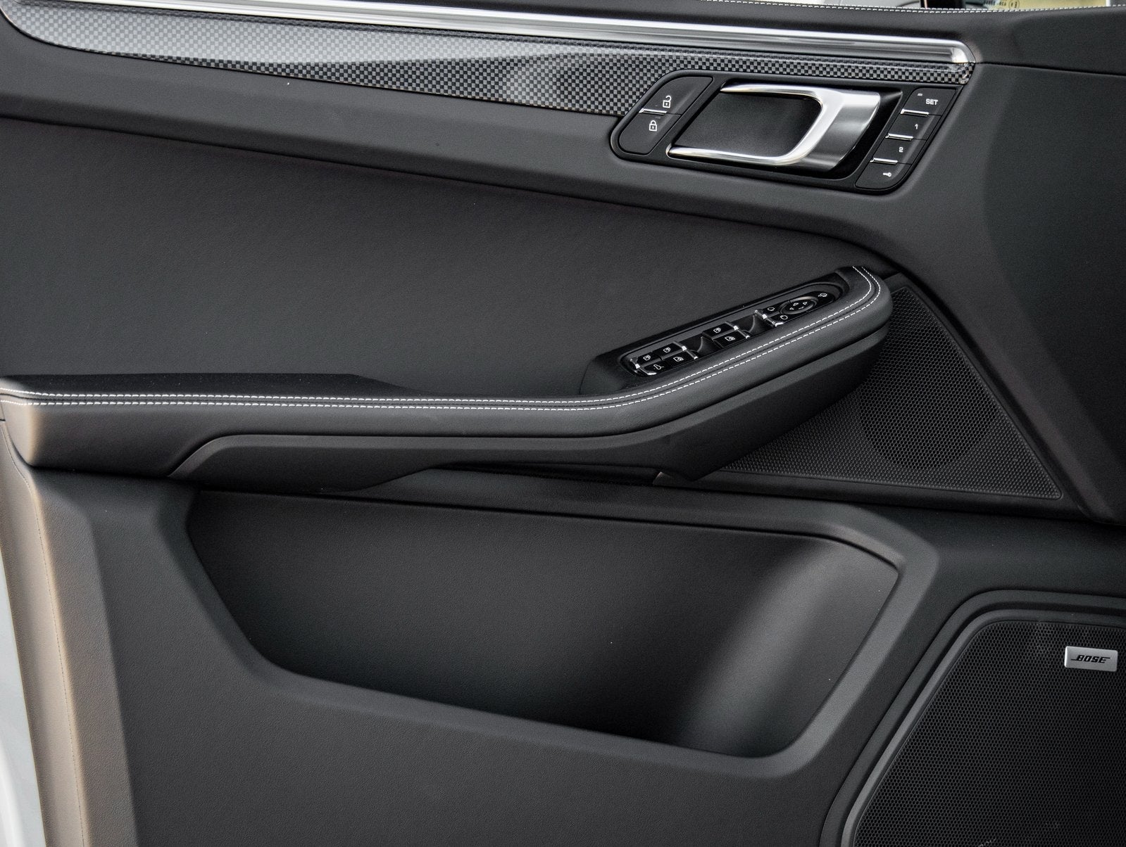 2026 Porsche Macan Macan GTS