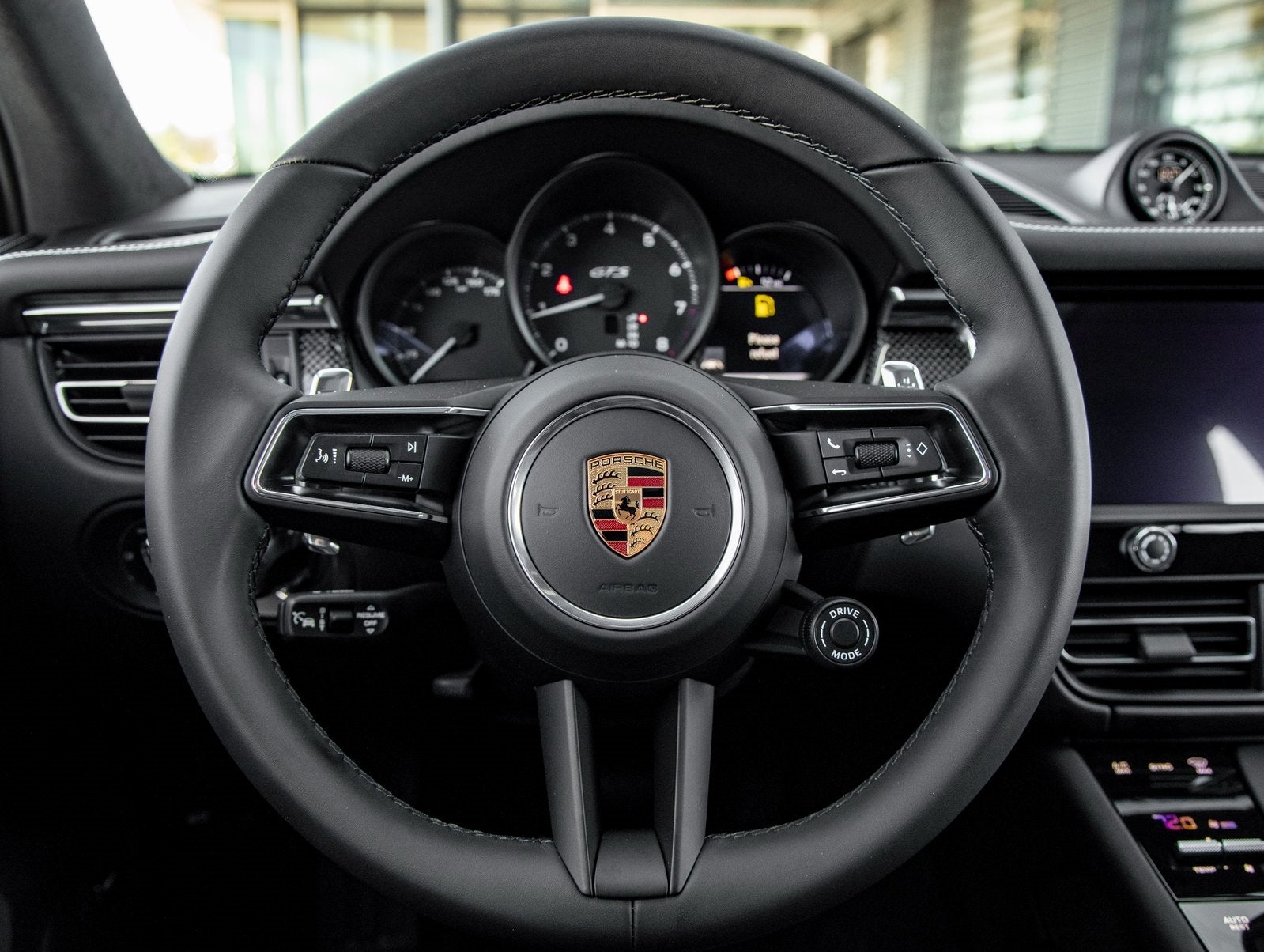 2026 Porsche Macan Macan GTS