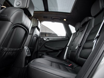 2026 Porsche Macan Macan GTS