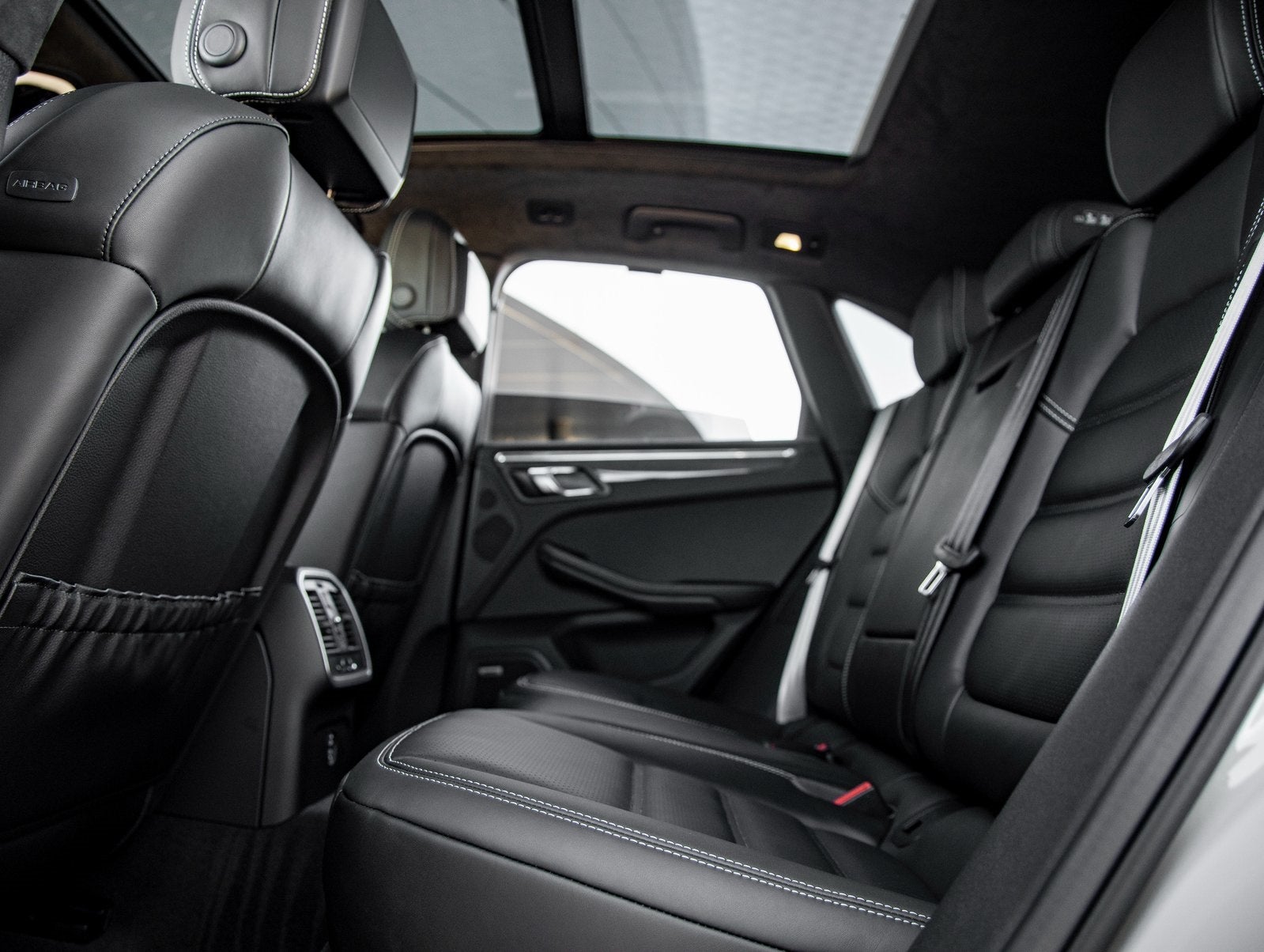 2026 Porsche Macan Macan GTS