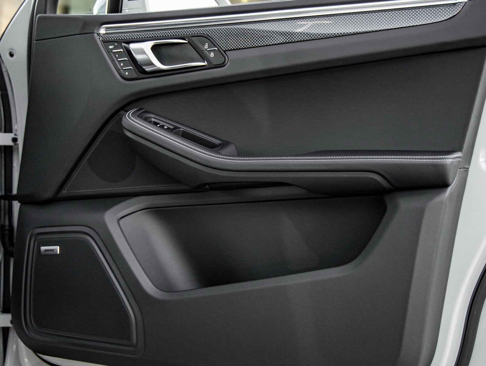 2026 Porsche Macan Macan GTS