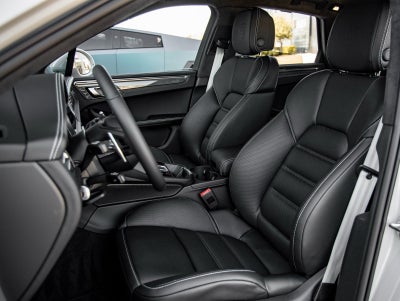 2026 Porsche Macan Macan GTS