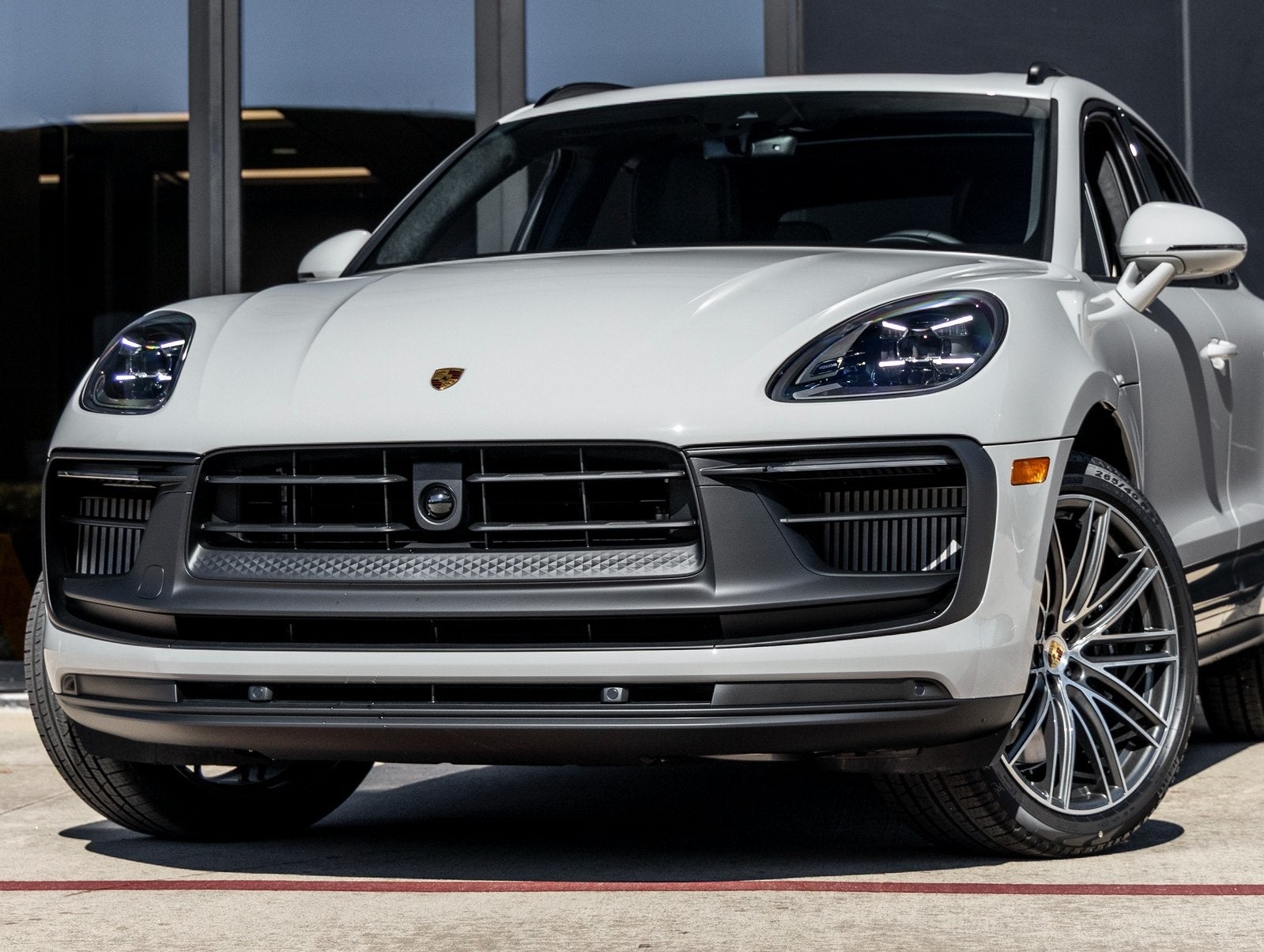 2026 Porsche Macan Macan GTS
