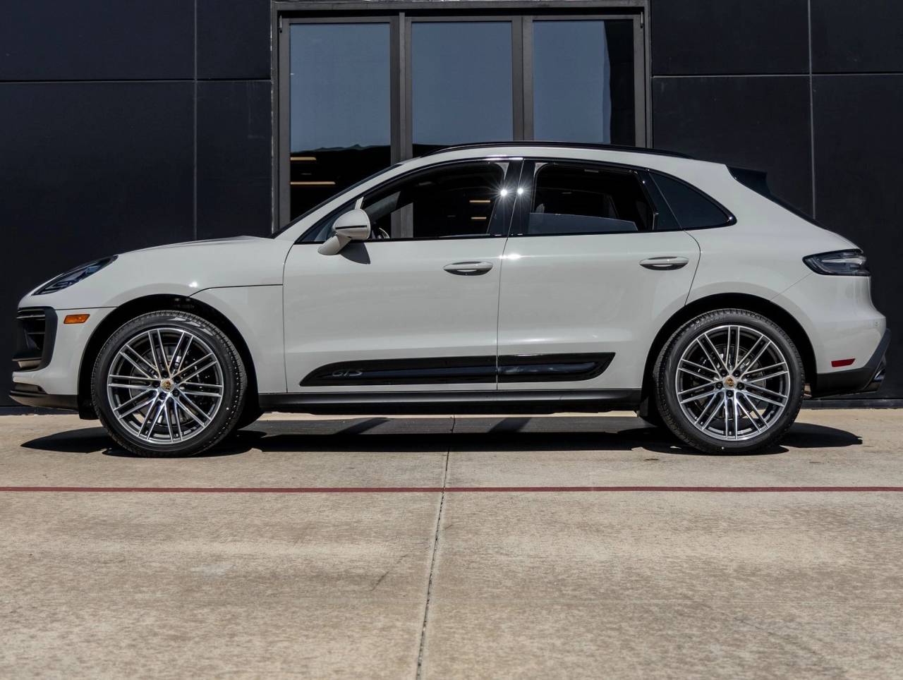 2026 Porsche Macan Macan GTS