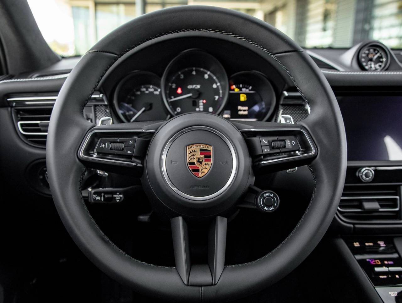 2026 Porsche Macan Macan GTS