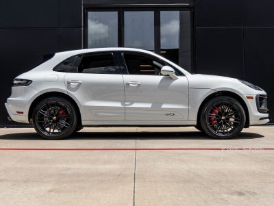 2024 Porsche Macan Macan GTS (MY24)