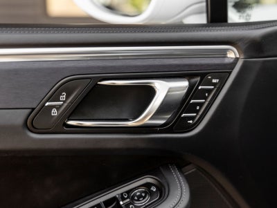 2024 Porsche Macan Macan GTS (MY24)