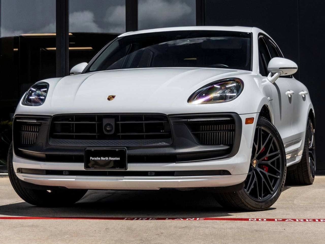 2024 Porsche Macan Macan GTS (MY24)