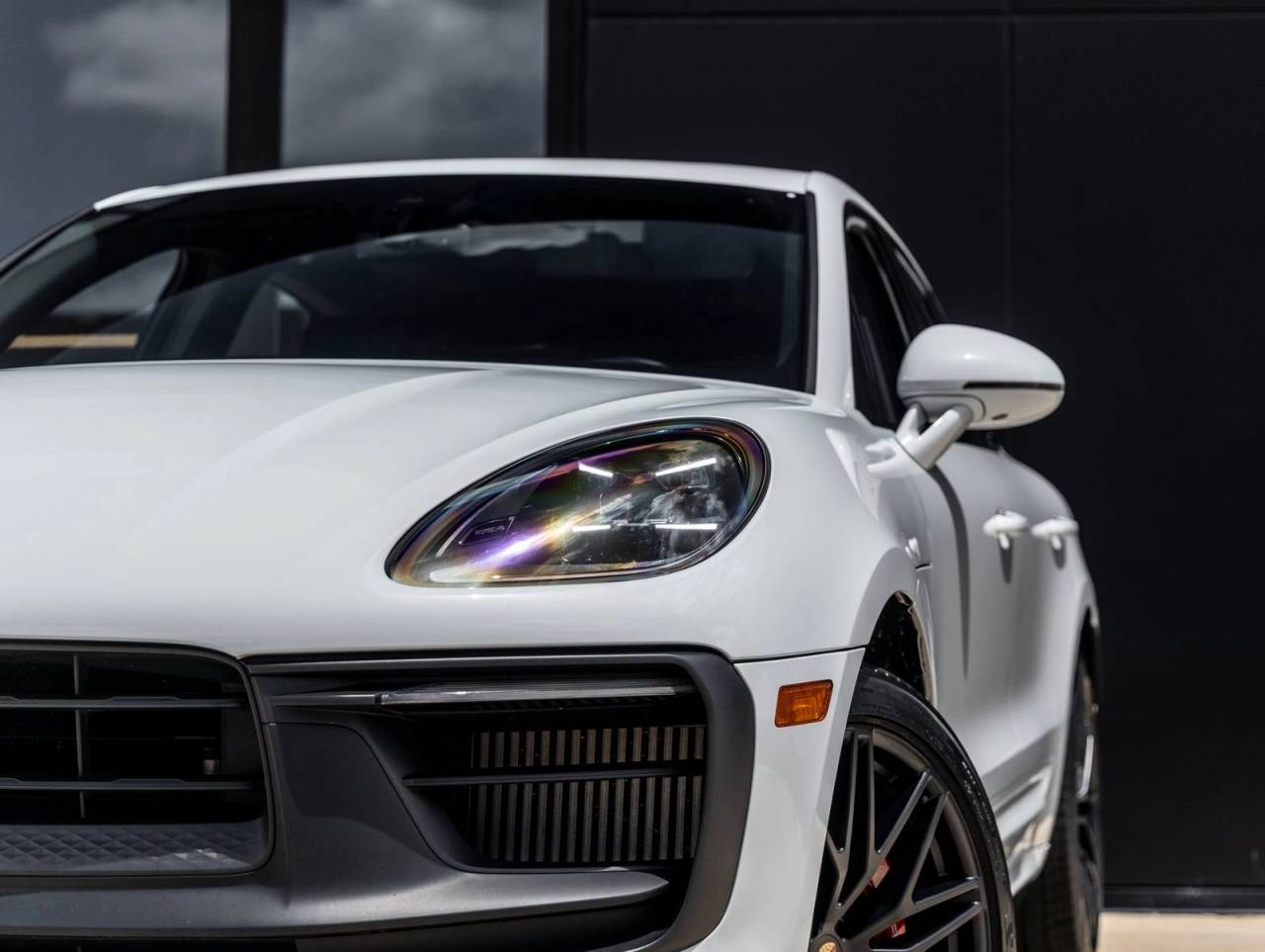 2024 Porsche Macan Macan GTS (MY24)