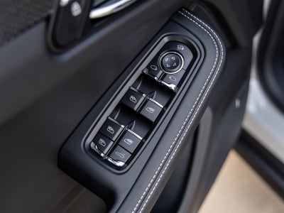 2026 Porsche Macan Macan GTS