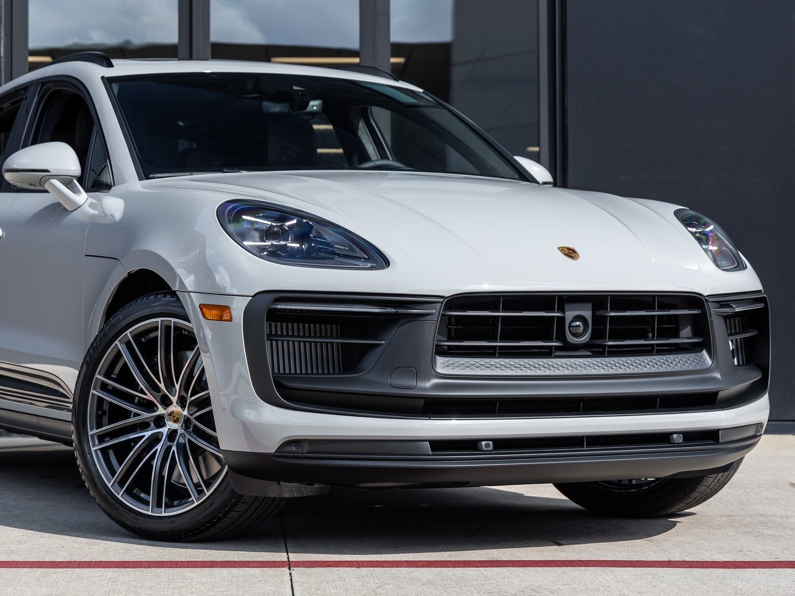 2026 Porsche Macan Macan GTS