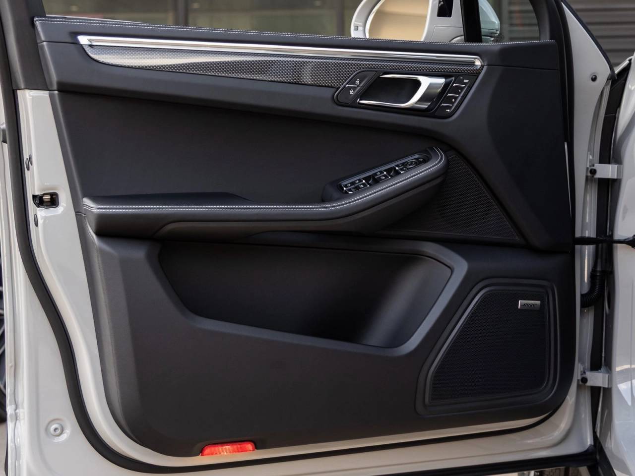 2026 Porsche Macan Macan GTS