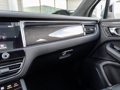 2026 Porsche Macan Macan GTS