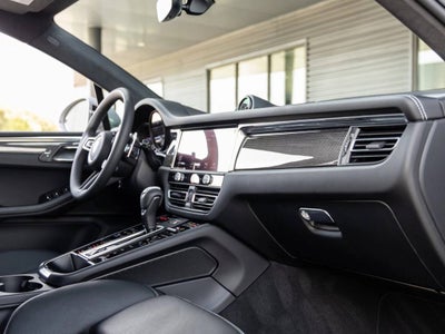 2026 Porsche Macan Macan GTS