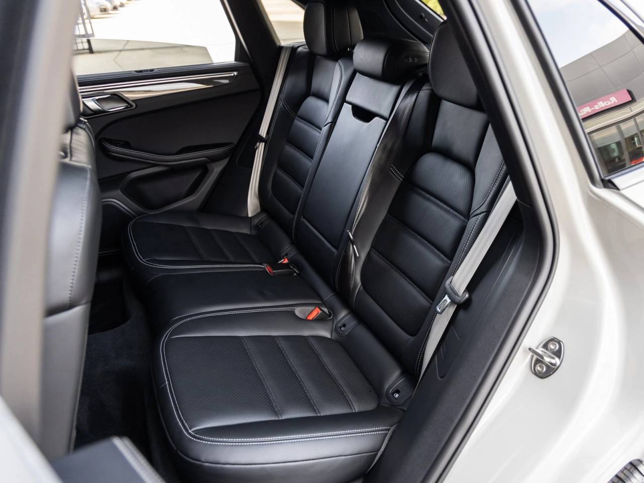 2026 Porsche Macan Macan GTS