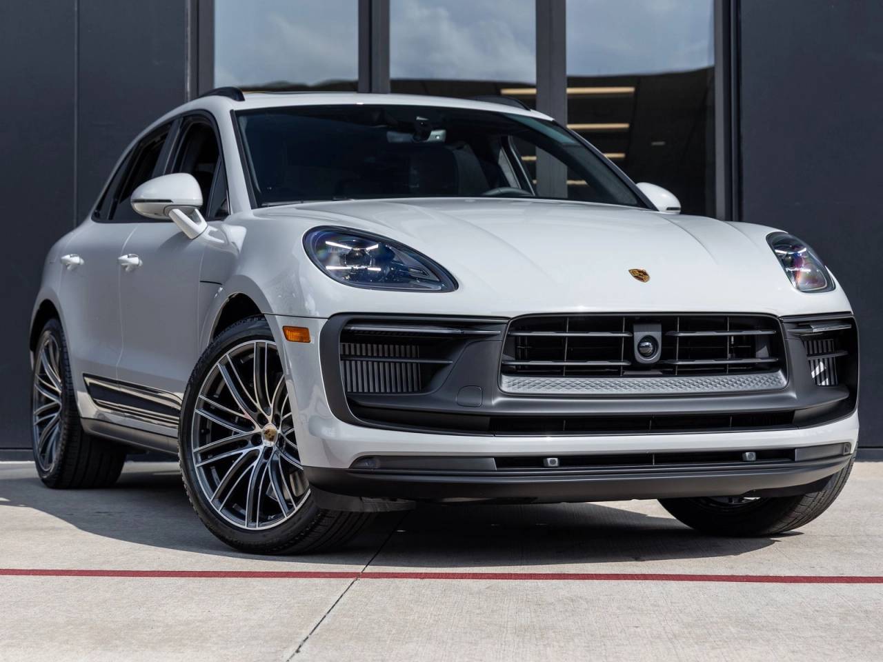2026 Porsche Macan Macan GTS