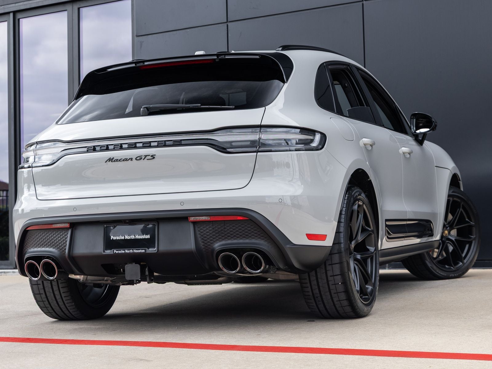 2026 Porsche Macan GTS