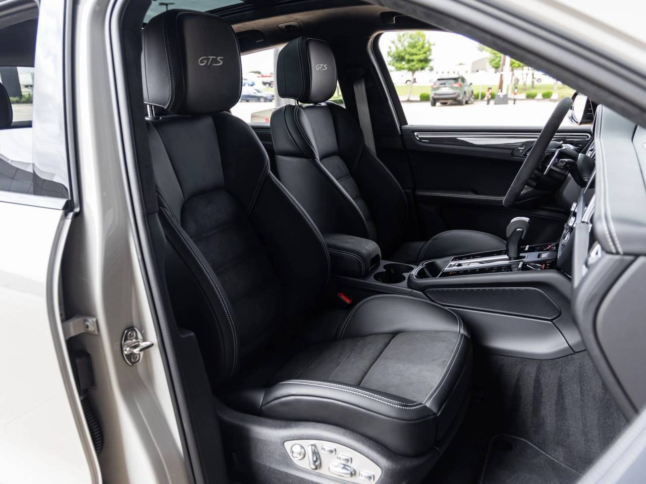 2026 Porsche Macan GTS