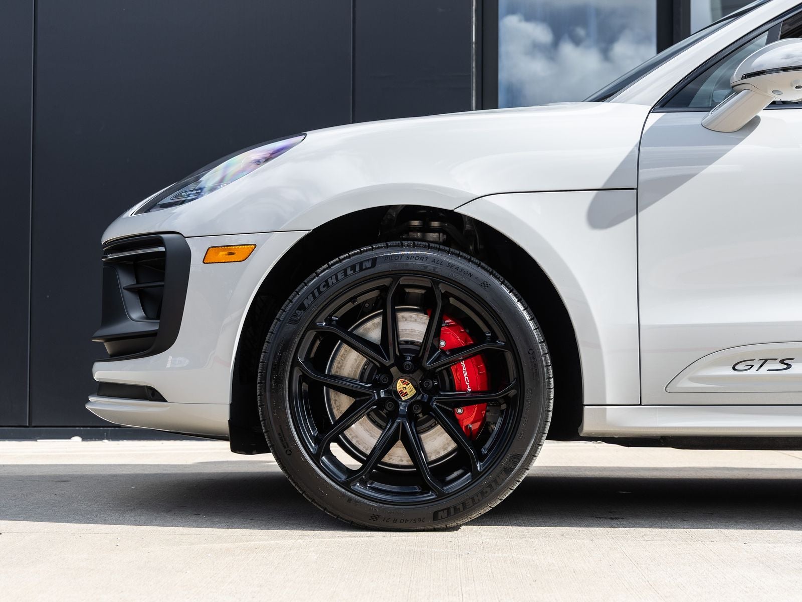 2026 Porsche Macan Macan GTS