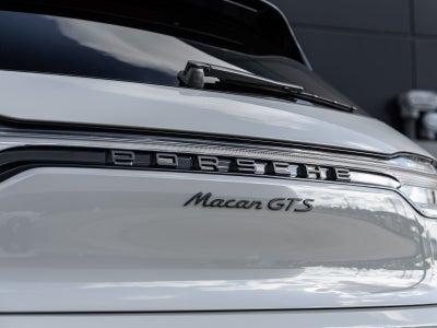 2026 Porsche Macan Macan GTS